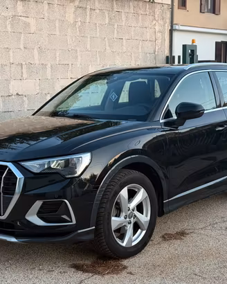 Audi Q3 S tronic Business