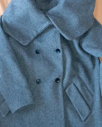 Cappotto doppiopetto, con scollo a scialle in lana