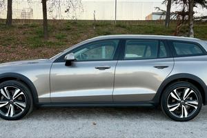 Volvo V60 Cross Country D4 AWD Geartronic Business