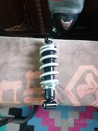 Yamaha R3 ammortizzatore posteriore