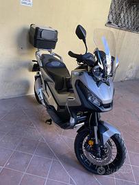 Honda X-adv 750