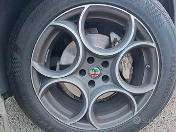 Cerchi Stelvio 19 235/55 R19 101Y estive