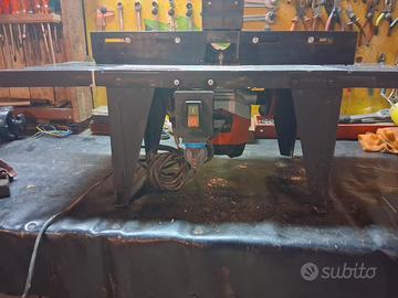 Fresa da banco per legno Black&Decker