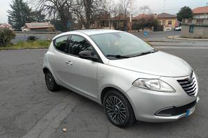 Lancia Ypsilon 1.3 Mjt 95 CV Motore KM 0