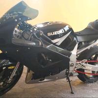 Suzuki GSX r 600 uso pista o ricambi 