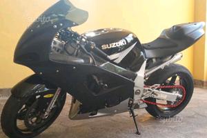 Suzuki GSX r 600 uso pista o ricambi 