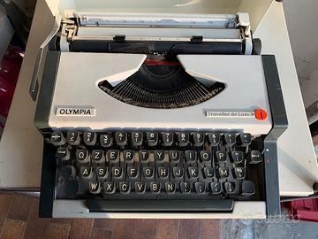 macchina da scrivere vintage