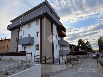 4 LOCALI A VALSAMOGGIA