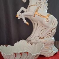 Centrotavola di Capodimonte e oro zecchino 