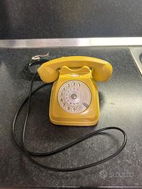 Telefono a disco giallo