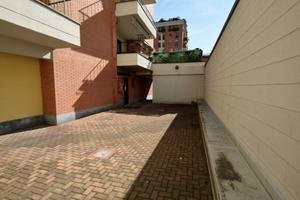 Box / Garage di 35 m² a Milano