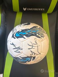 Pallone da calcio autografato