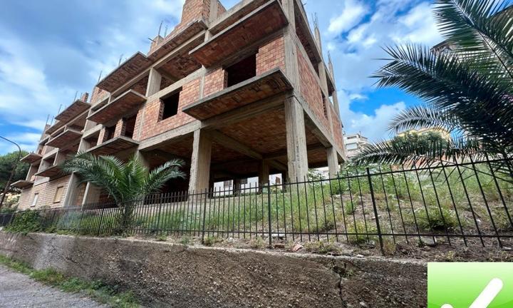 Palazzo Rustico Con Corte e Area Verde Villa San G