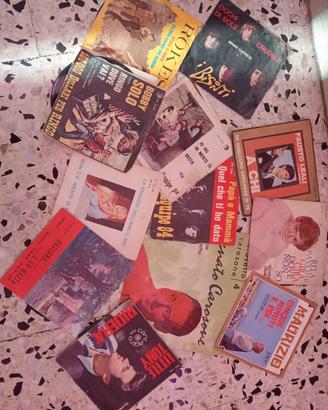 76 dischi in vinile