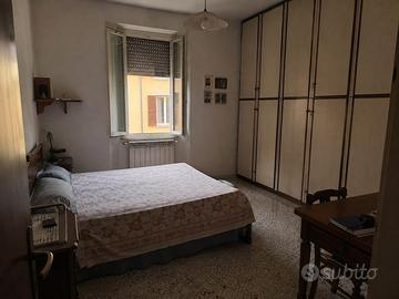 Stanza singola in zona Murri