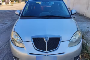 LANCIA Y 2010 1.2  B