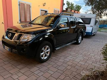 Nissan Navara 2011 hardtop GPL