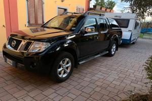 Nissan Navara 2011 hardtop GPL