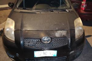 Toyota Yaris 1.0 benzina