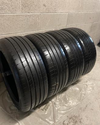 235 45 19 Goodyear estive 85%