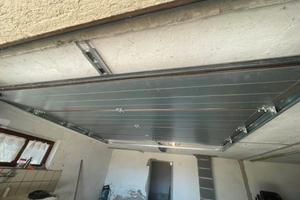 Porta garage elettrica basculante