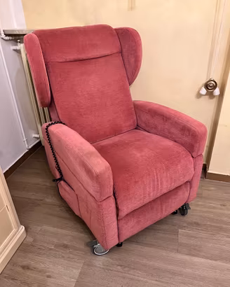 Poltrona relax elettrica alzapersona motorizzata c