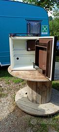 Frigorifero trivalente per caravan/roulotte
