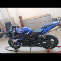 Yamaha r1