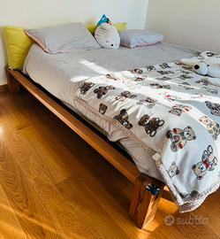 Letto in legno con tatami