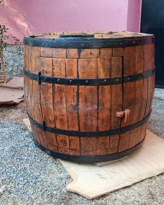UNICA Botte Vino d'epoca adibita a bar