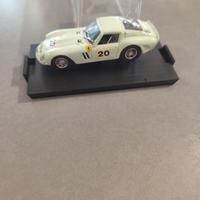 Automodello Ferrari 250 GTO Brumm 1:43