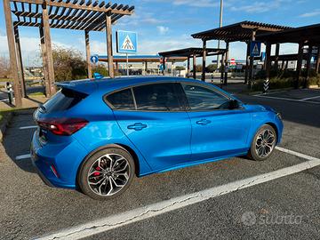 Ford focus st line x 2023