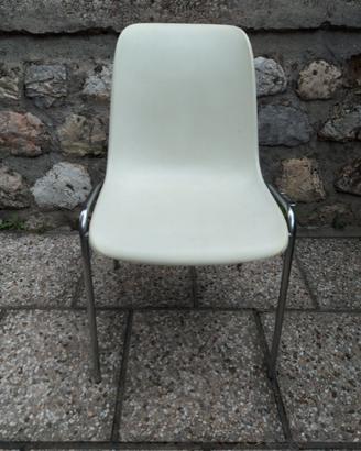 Sedie plastica, telaio acciaio cromato.