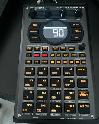 ROLAND SP 404 MK2