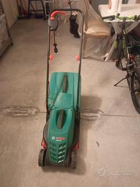 Macchina taglia prato