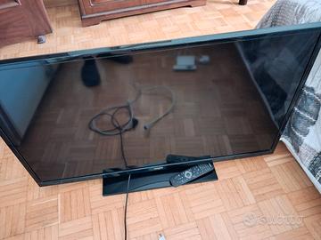 TV Philips 40PFL3008H/12 con Android TV Box