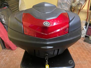 COME NUOVO !! BAULETTO YAMAHA PER TMAX