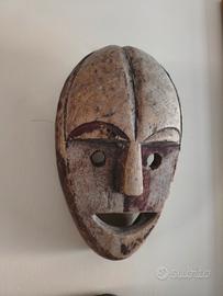 maschera tribale africana