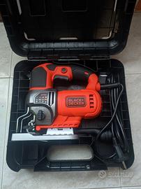 Seghetto Black and Decker BES610 