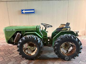 Trattore Ferrari T75