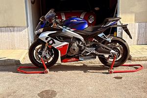 Aprilia rs 660