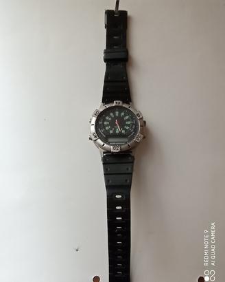 Orologio da polso con cinturino in gomma