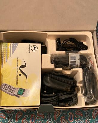 Coppia Cellulare Vintage Motorola v50 Nero Silver