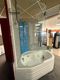 Vasca da bagno combinata con box doccia