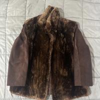 Pelliccia marrone in pelliccia di renna