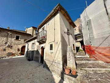 Casa Indipendente Caporciano [GRE808VRG]