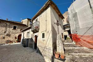 Casa Indipendente Caporciano [GRE808VRG]