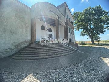 Villa a Jolanda di Savoia Località Cisi 6 locali