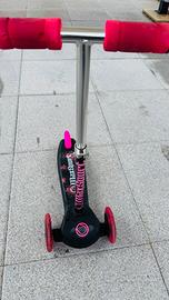 Monopattino a 3 ruote