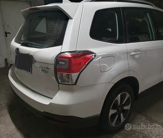SUBARU FORESTER DIESEL BIANCA